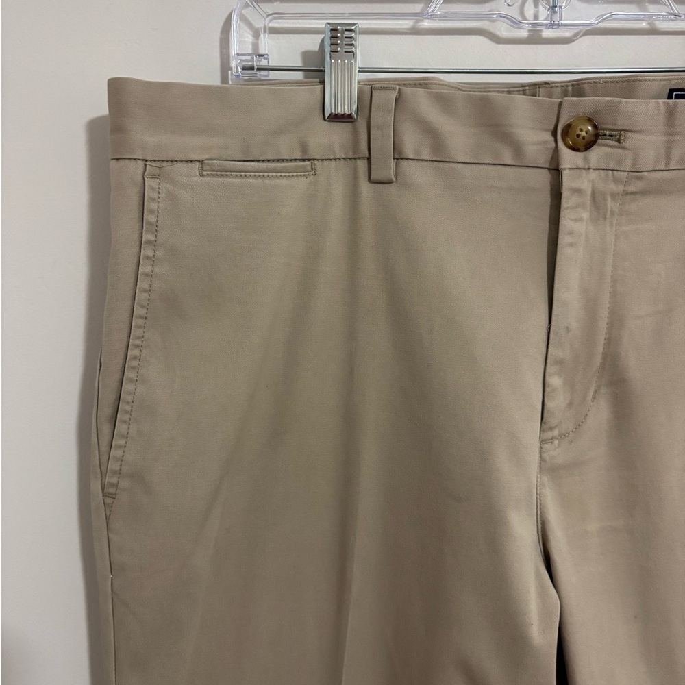 Vineyard Vines Men's Khaki Chinos Breaker Pant Size 36x32 - Picture 3 of 6
